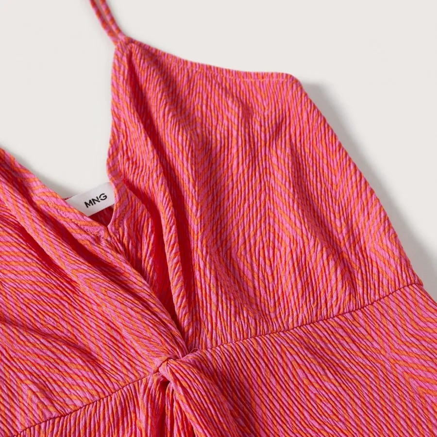 جامپسوت منگو