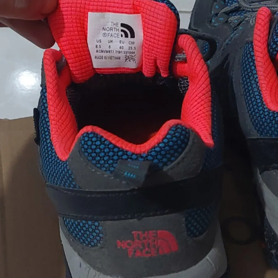 کفش کوهنوردی ویتنامی