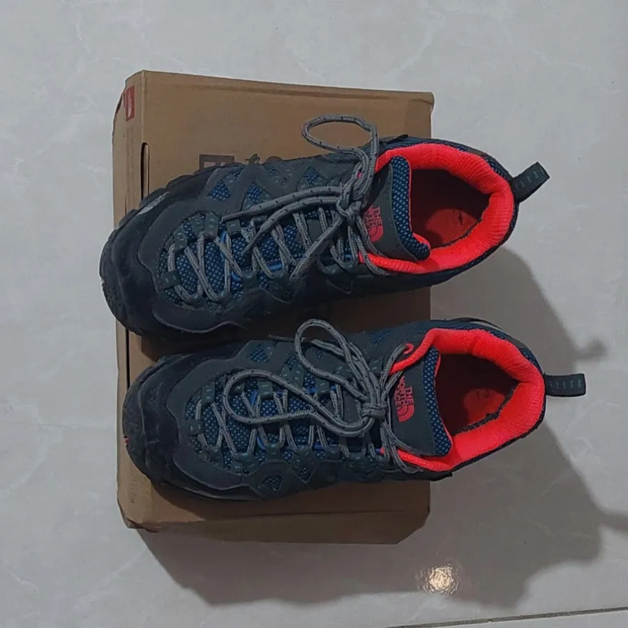 کفش کوهنوردی ویتنامی