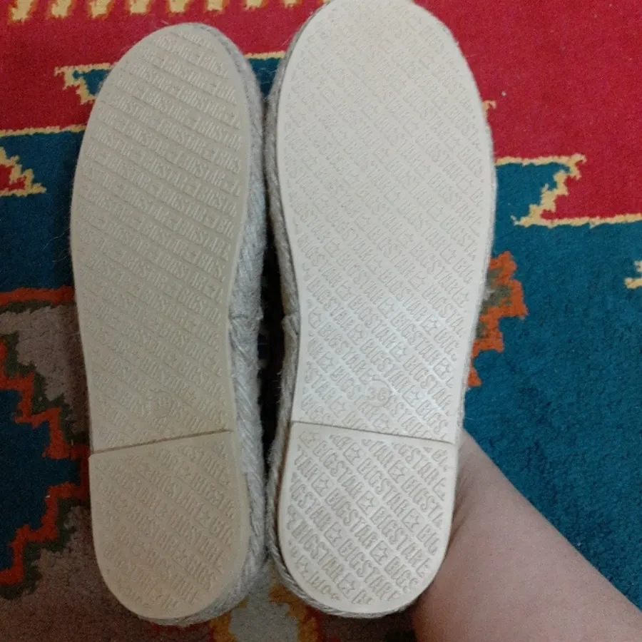 کفش زنانه ودخترانه