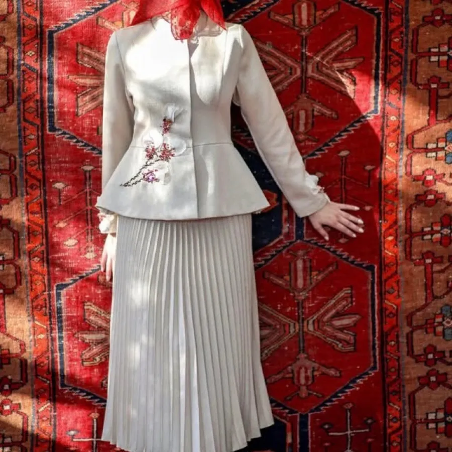 کت و دامن جواهردوزی