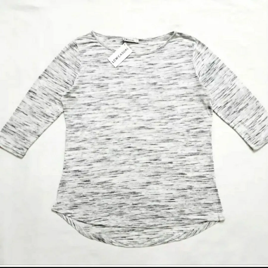 بلوز یا تیشرت