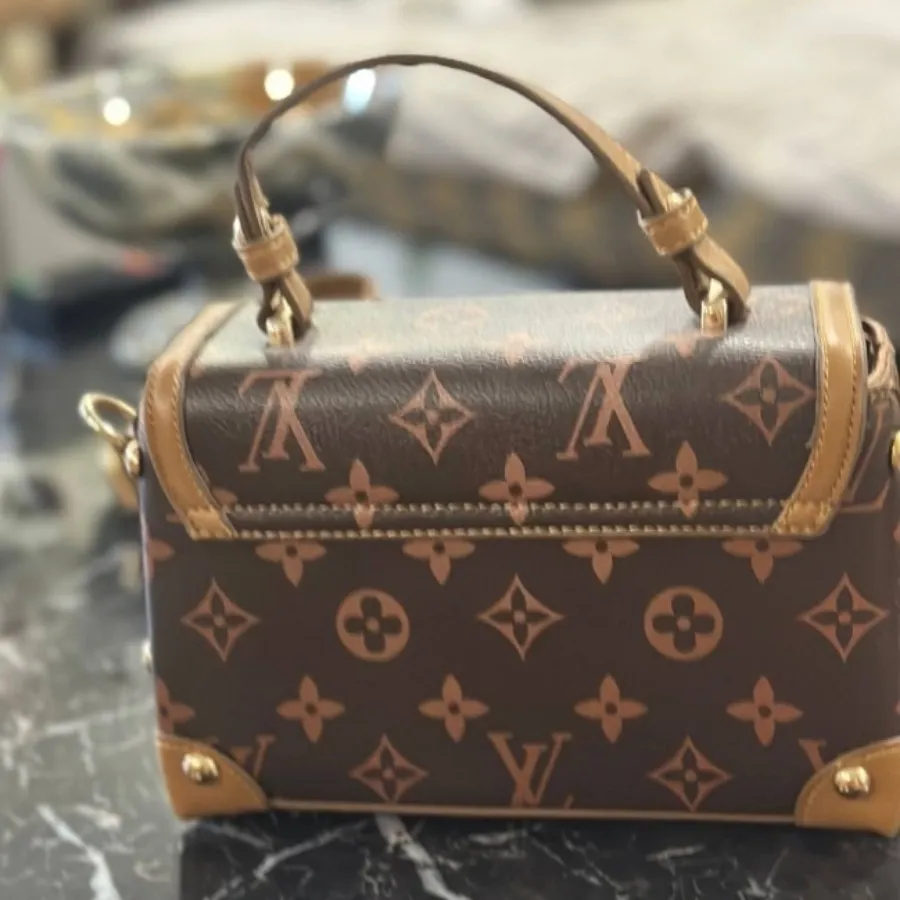 کیف لویی ویتون قهوه ای