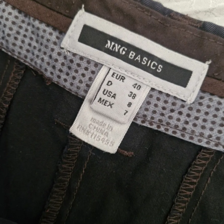 شلوارک کتان Mango