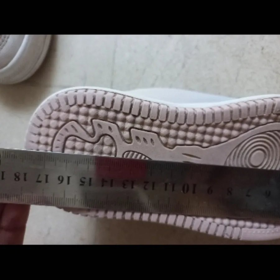 کتونی بچگانه