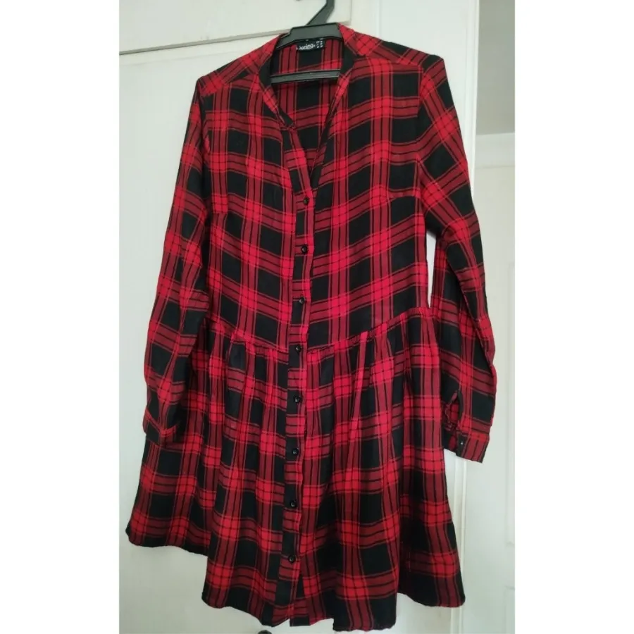 پیراهن چهارخونه قرمز مشکی