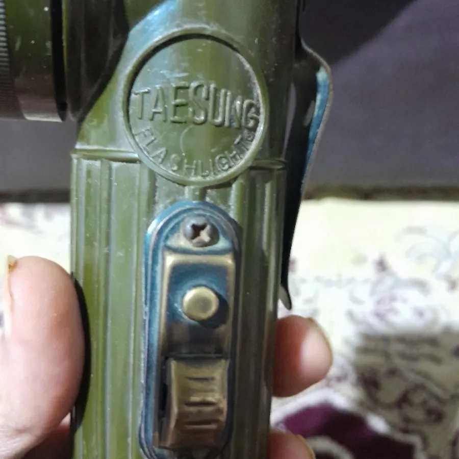 چراغ قوه نظامی قدیمی اصل