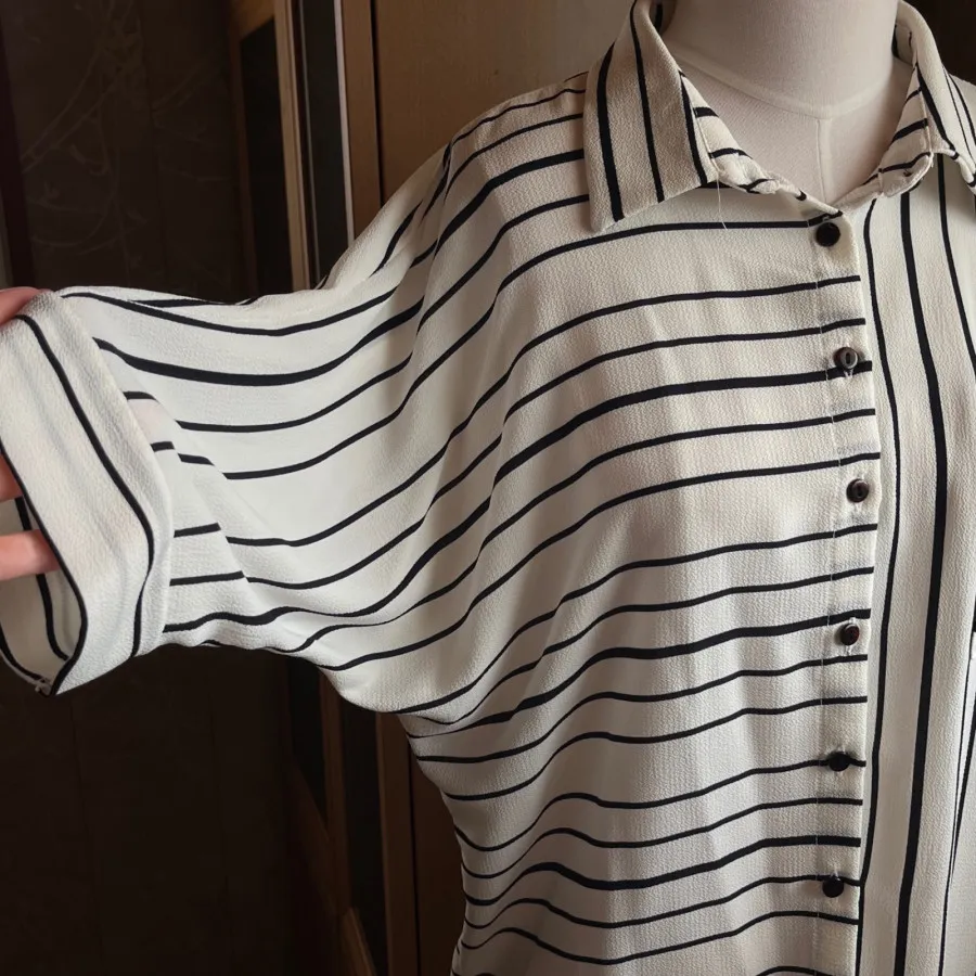 شومیز راه راه