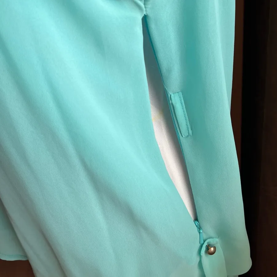 شومیز آبی فیروزه‌ای