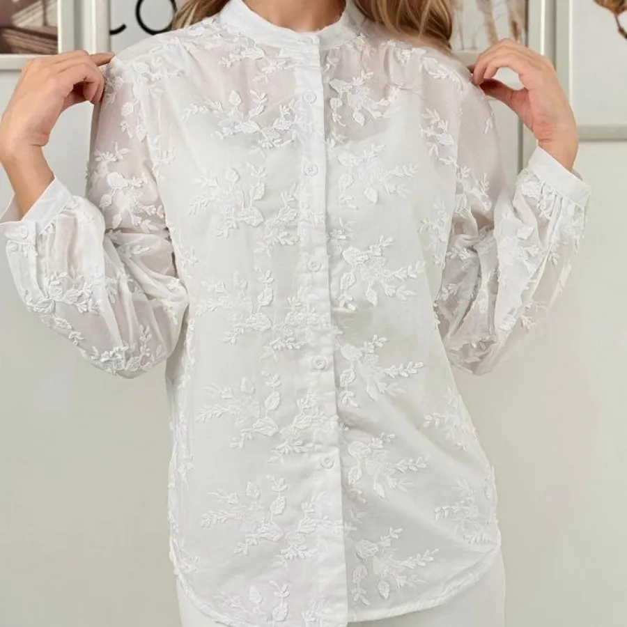 شومیز طرح گل برجسته