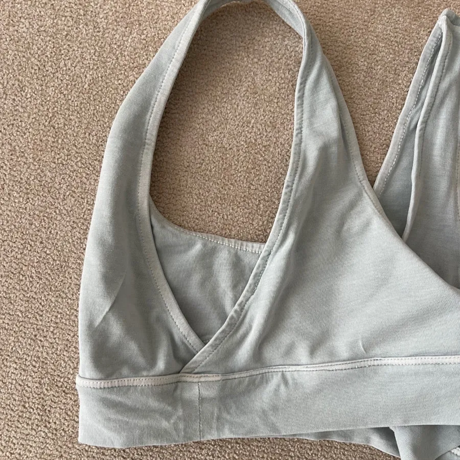 نیم تنه Sunday