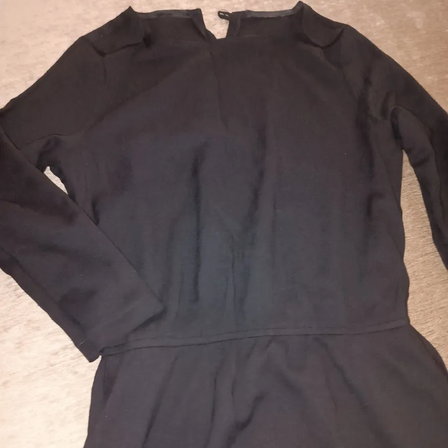 پیراهن مشکی