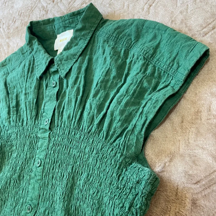 بلوز با مدل خاص