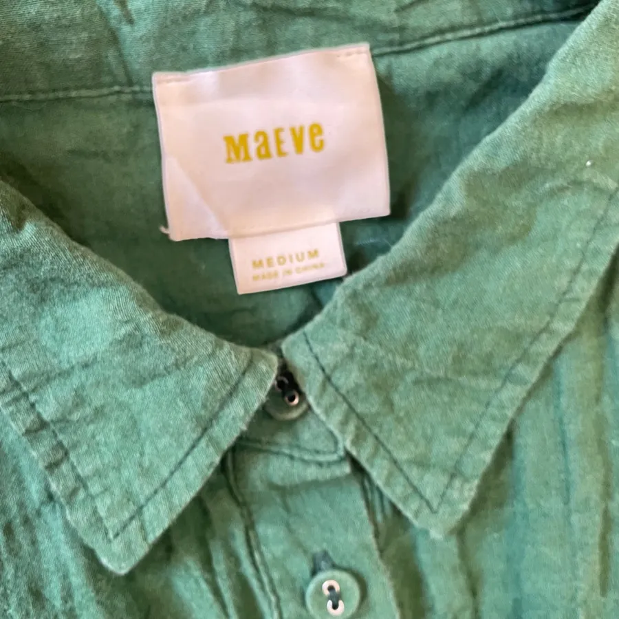 بلوز با مدل خاص