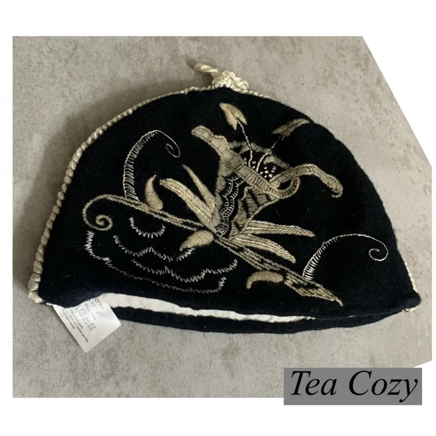 Tea cozy