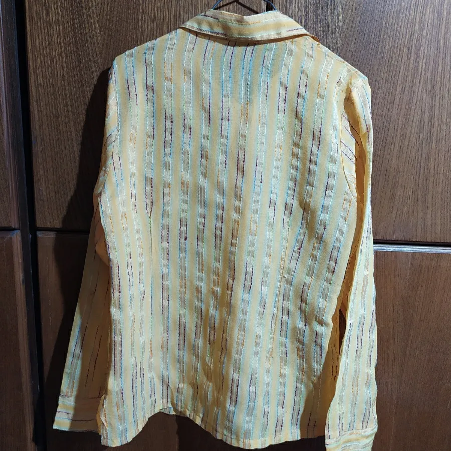 شومیز نخی زرد راه راه