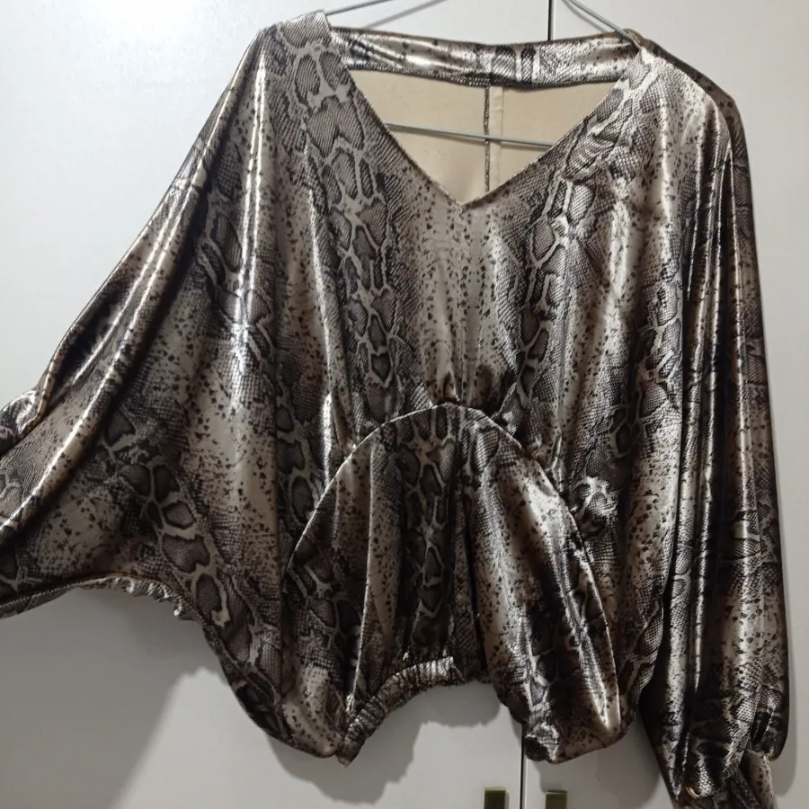 بلوز مخمل زنانه