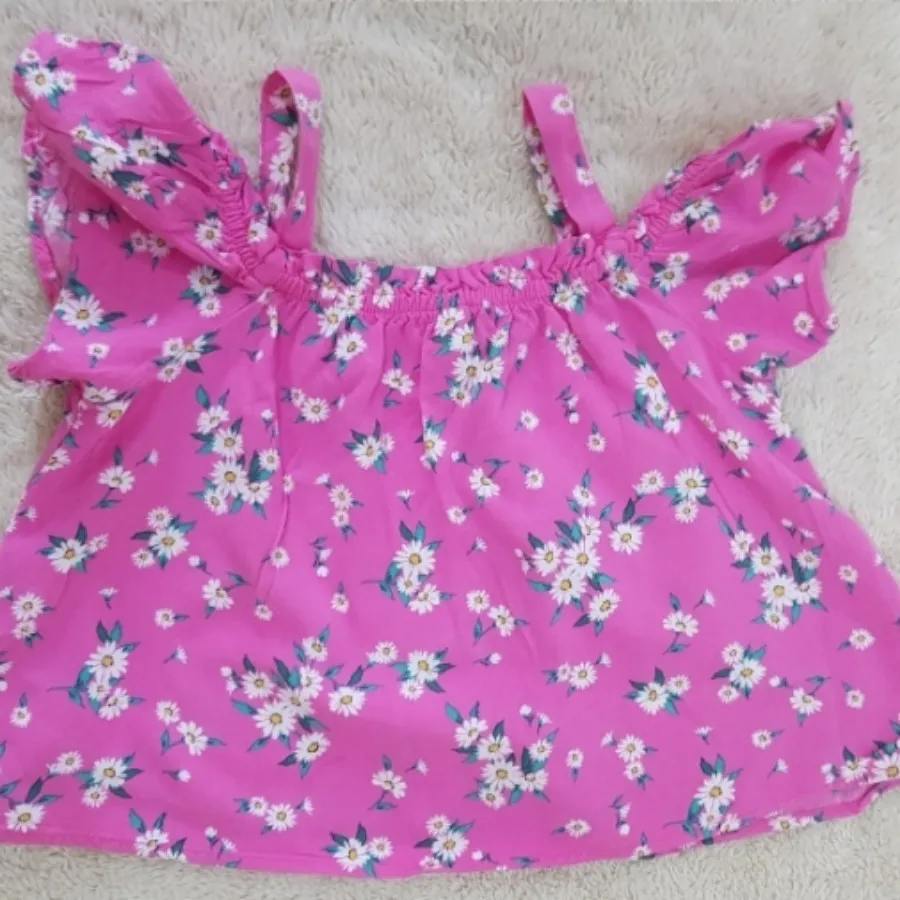 بلوز سرشانه باز ترک