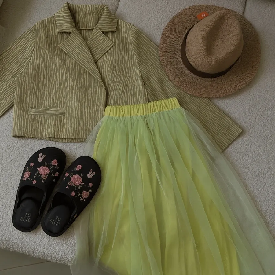 ست کت و دامن گلستان