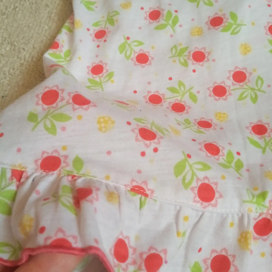 ست تاپ و شلوارک زنانه