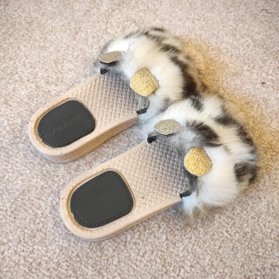 دمپایی خز دار بچگانه