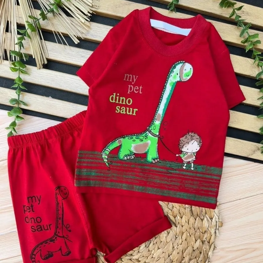 تیشرت و شلوارک