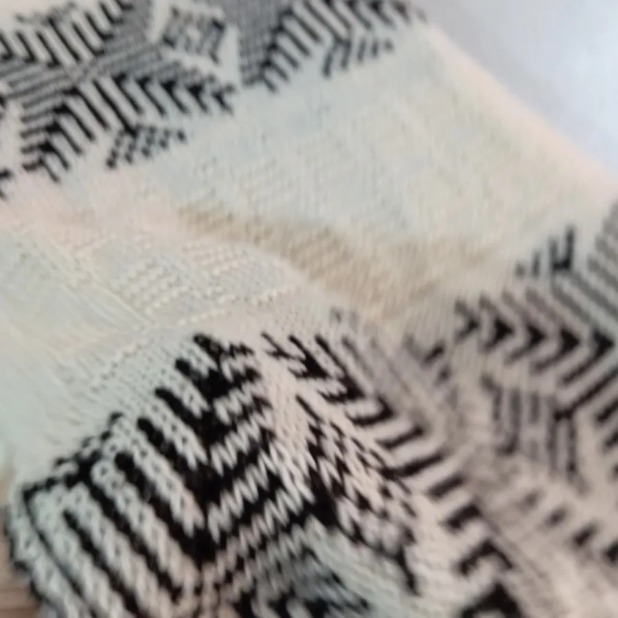 شال بافت گرم