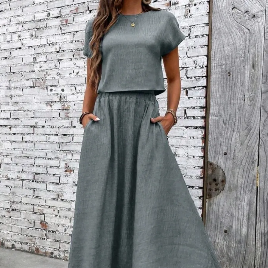 دامن و بلوز ( ورق بزنید )