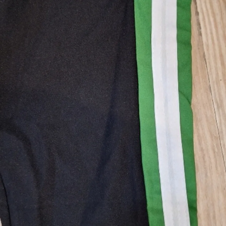 شلوار بچگانه