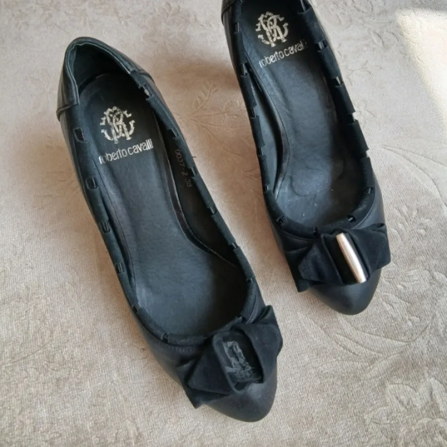 کفش پاشنه برند