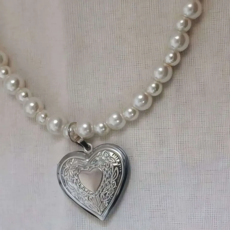 لاکت قلب مرواریدی