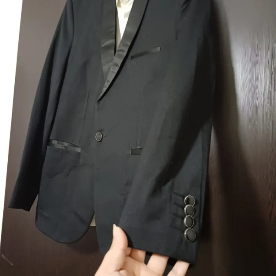 کت پیراهن جلیقه وکراوات