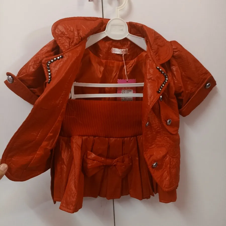 کت و دامن بچگانه