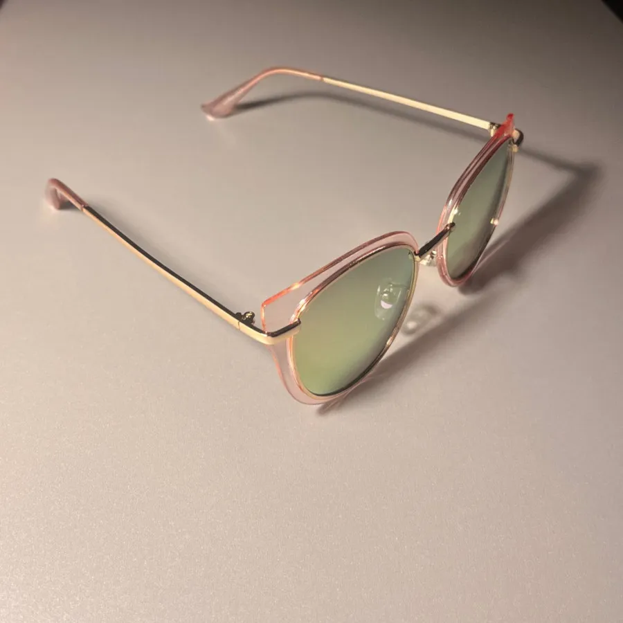 عینک آفتابی