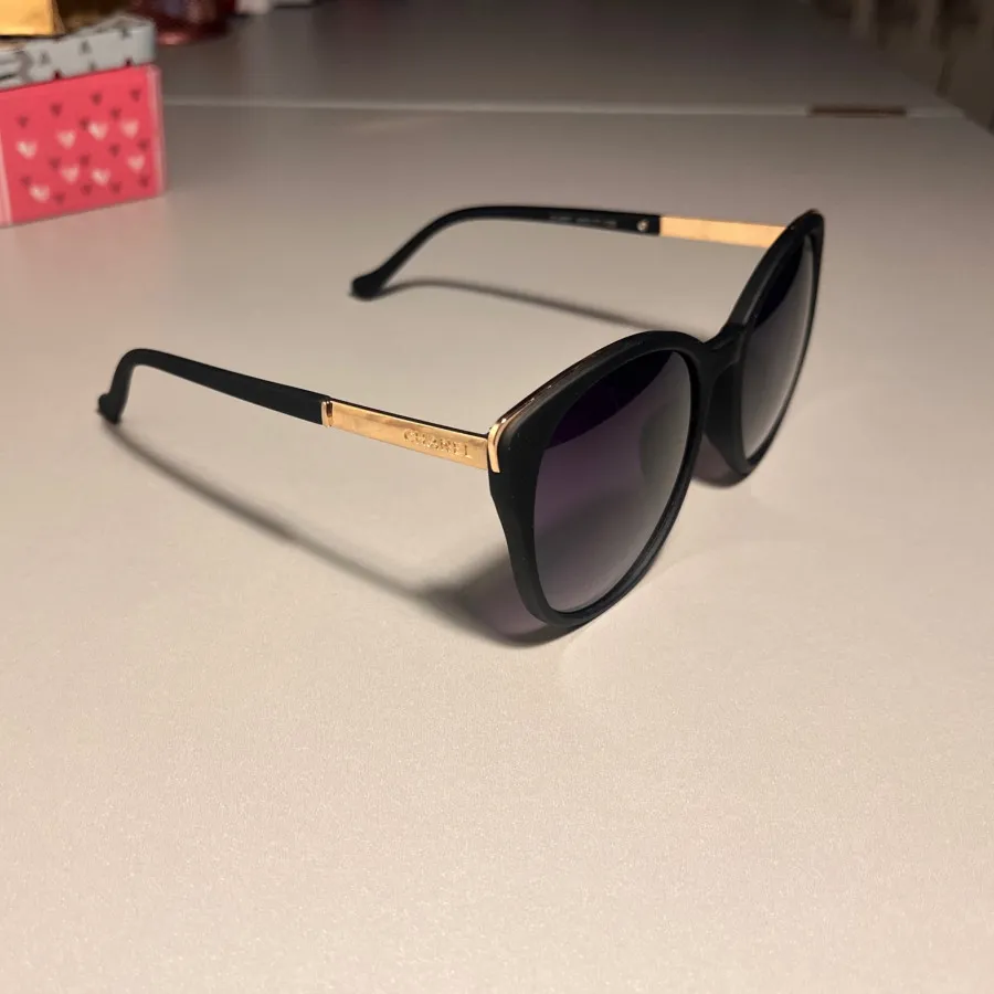 عینک آفتابی