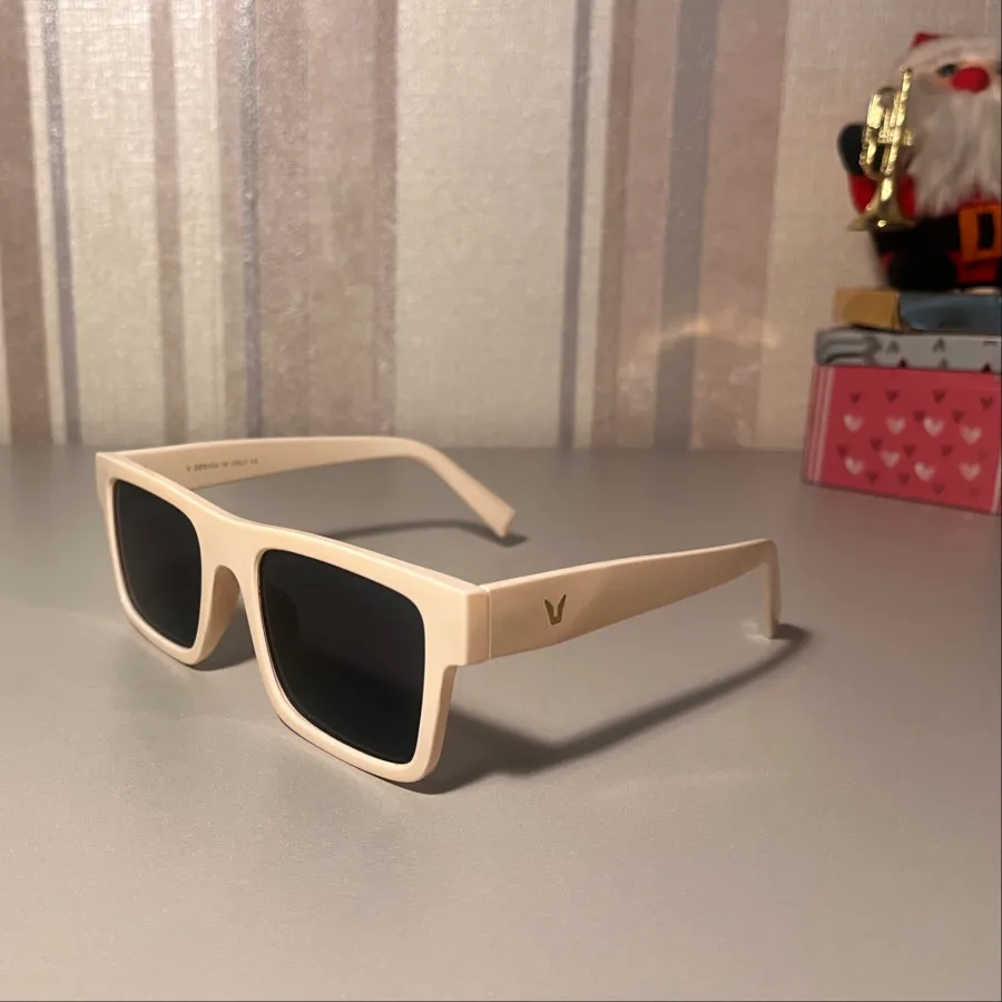 عینک آفتابی