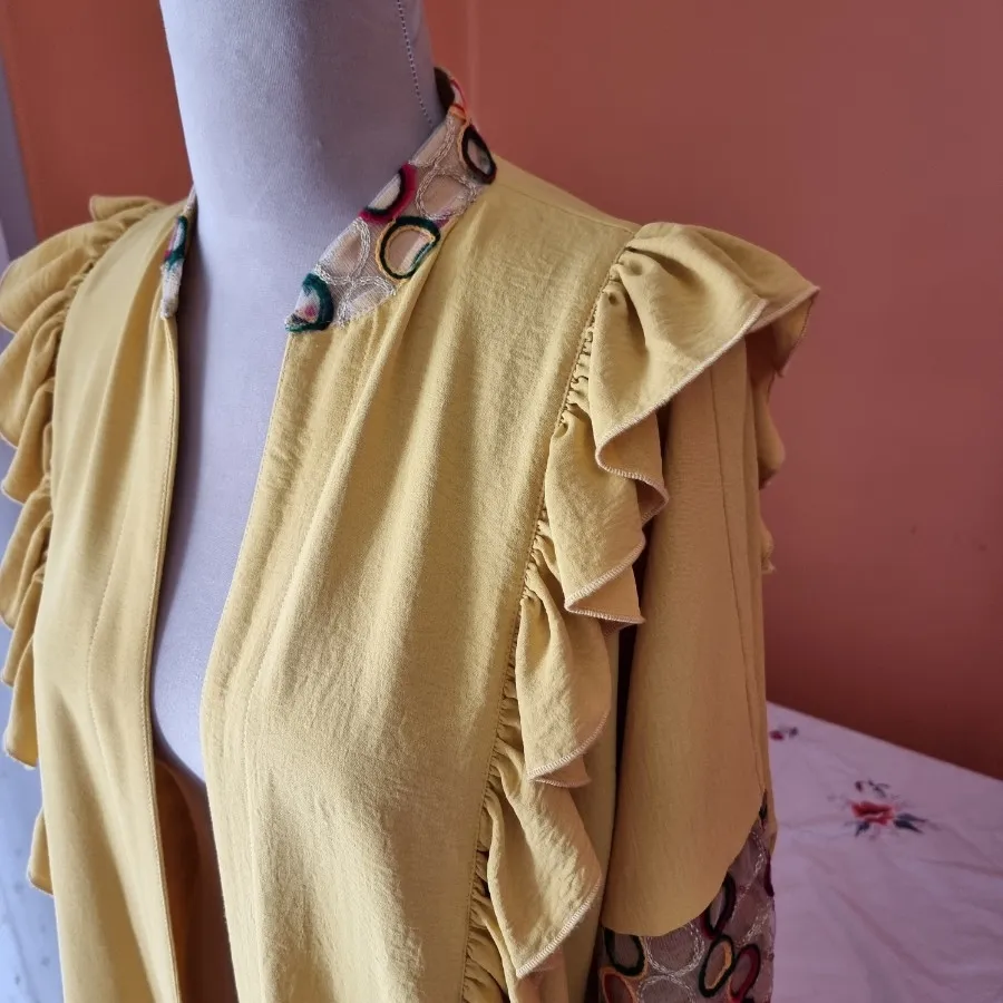 مانتو خردلی