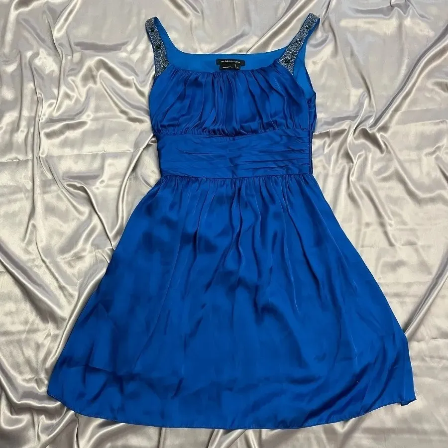 لباس عروسکی آبی