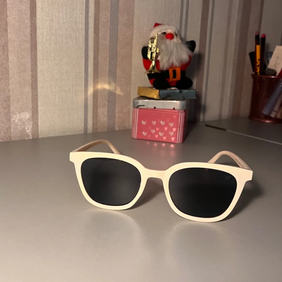 عینک آفتابی