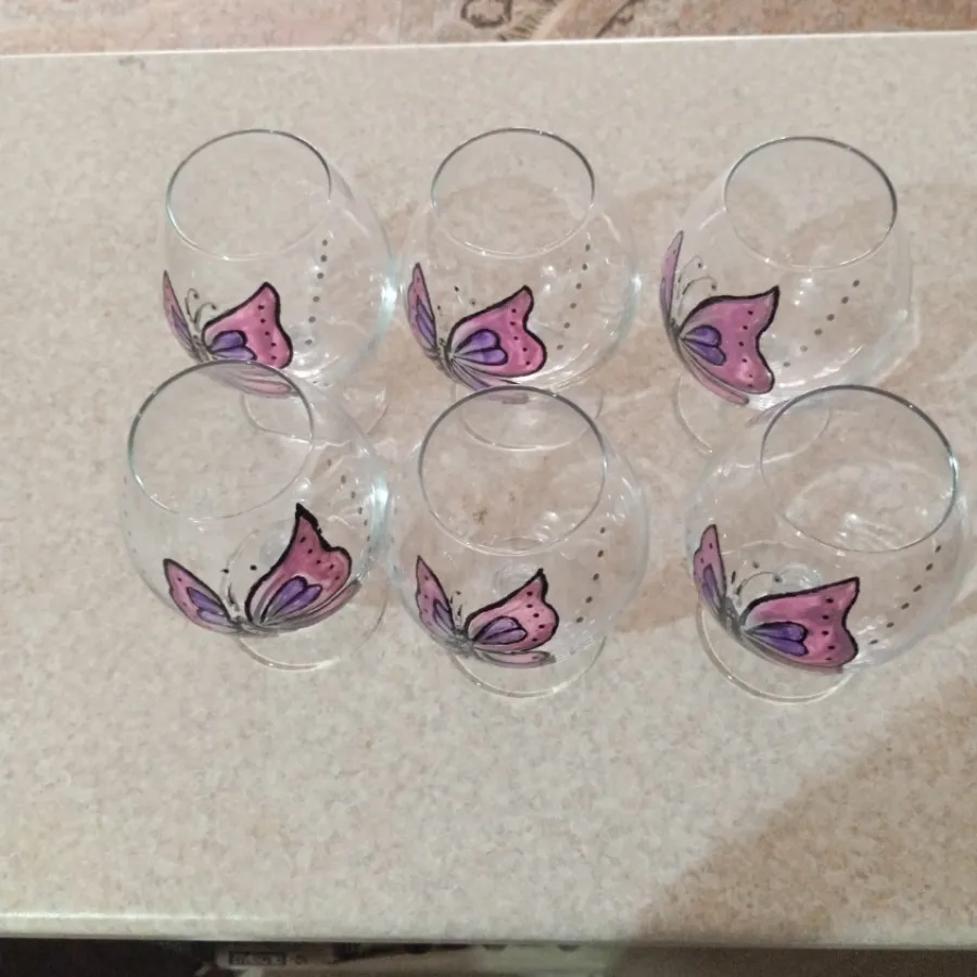 لیوان پایه دار