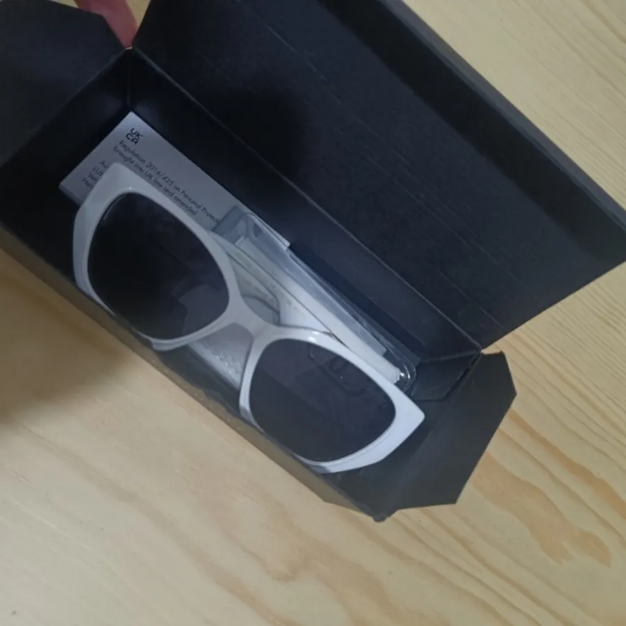 عینک افتابی