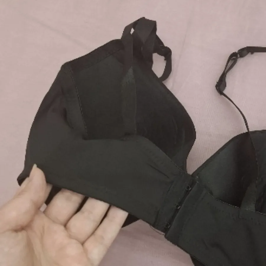 لباس زیر زنانه