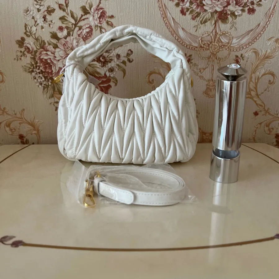 کیف دستی طرح میو میو