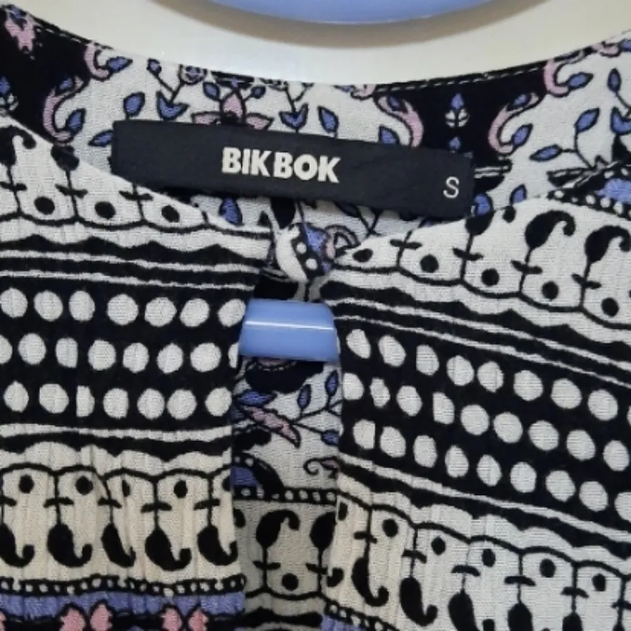 بلوز BIKBOK سایز 38 40