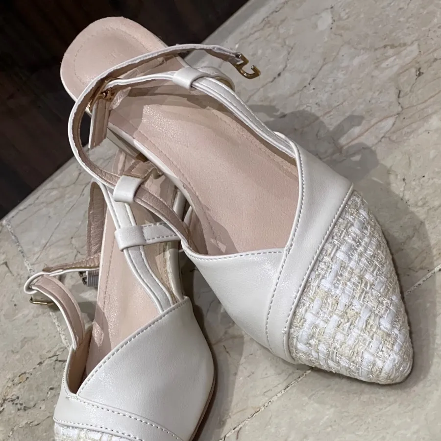 کفش کرم پاشنه کوتاه