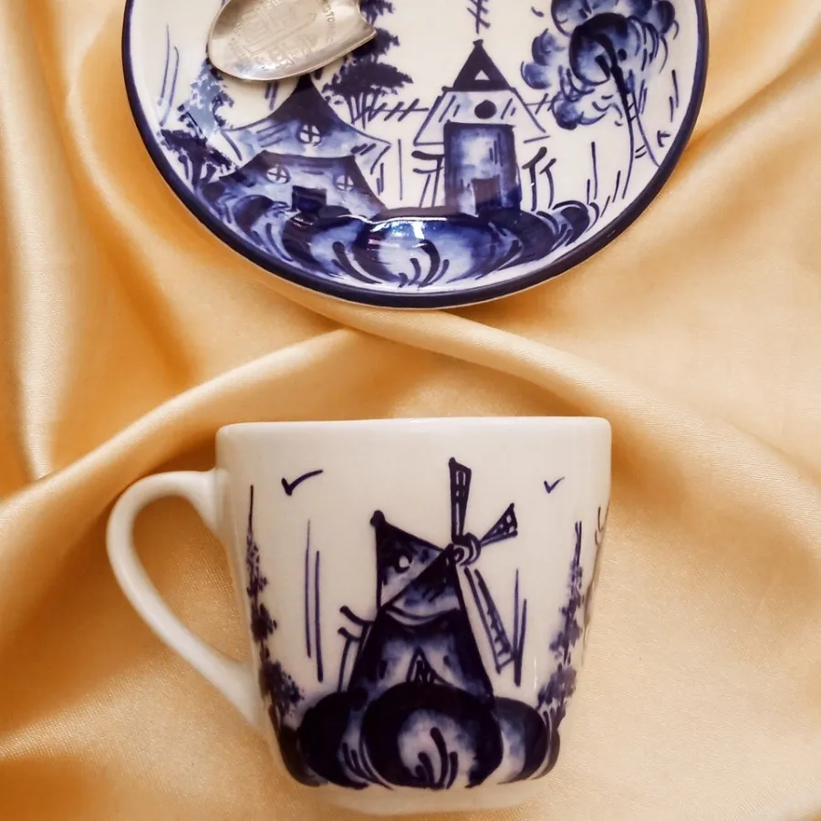 فنجان و نعلبکی دلف هلند