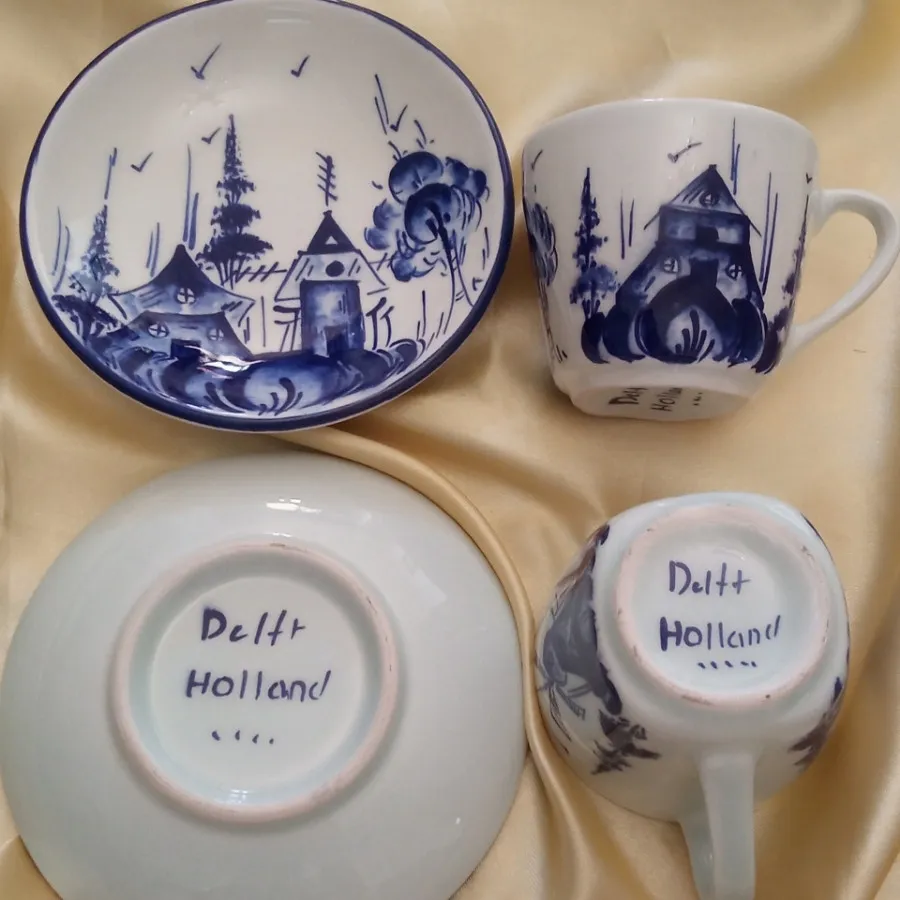 فنجان و نعلبکی دلف هلند