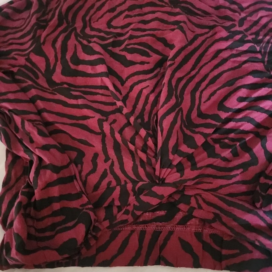 بلوز کراپ شیک نخی City