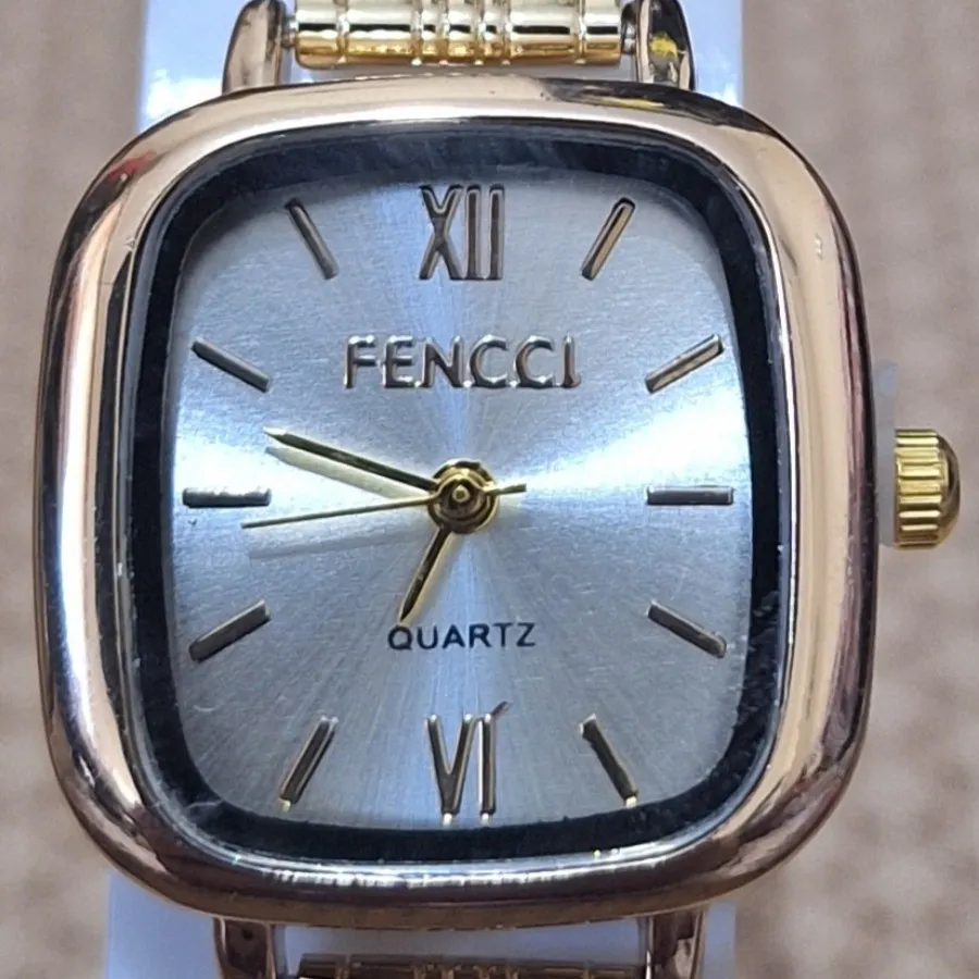 ساعت دخترانه فنسی