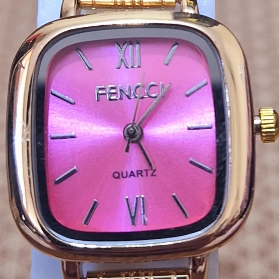 ساعت دخترانه فنسی